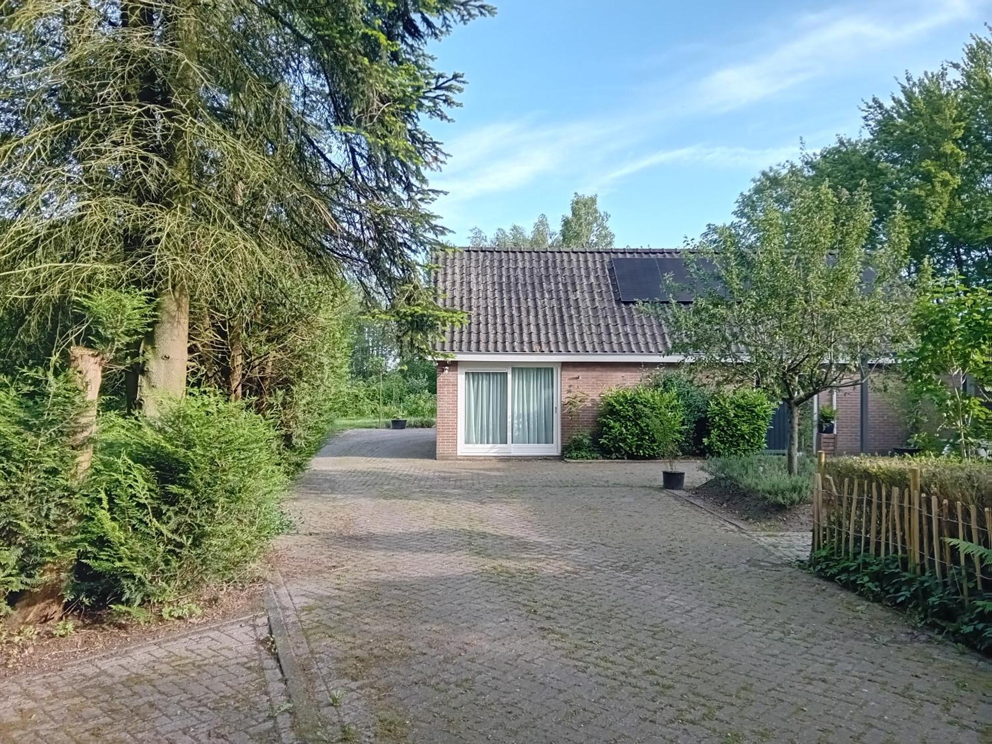 Ruim Huisje Op Een Prachtige Plek Hemrik Exterior photo